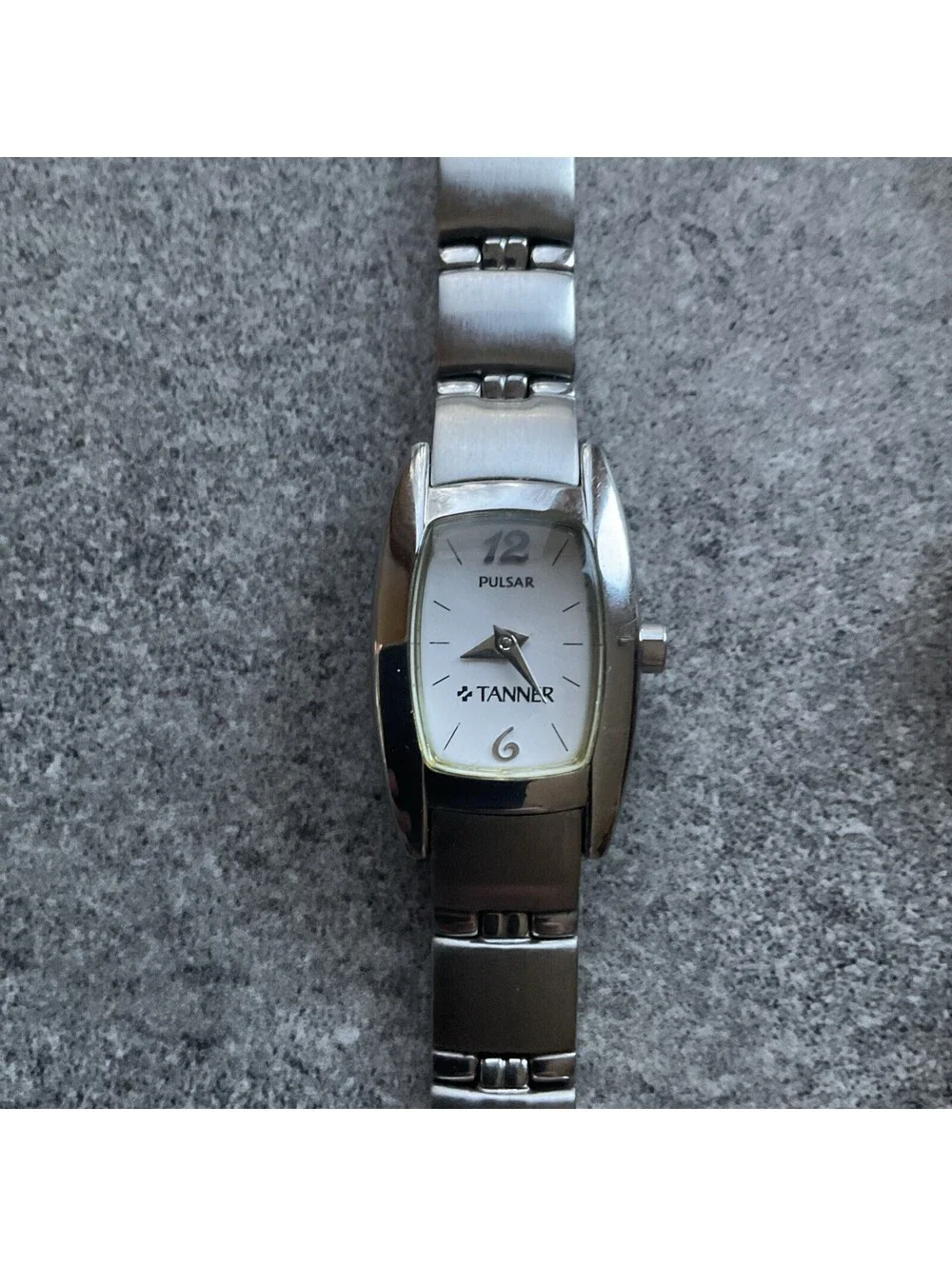 Vintage Pair Of Pulsar Womens Watches Both Watches Run Great A11